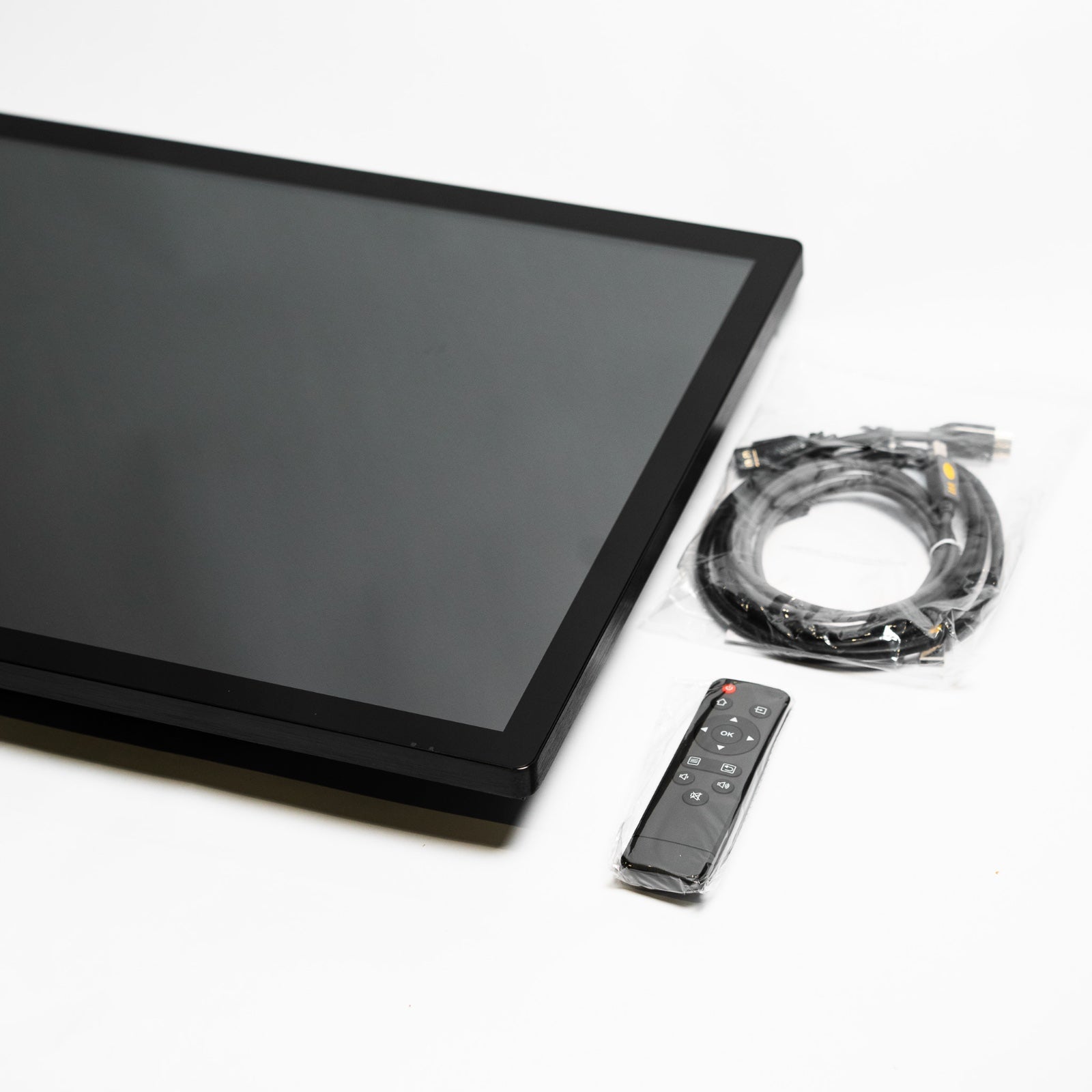 43" 4K Touchscreen Golf Simulator Monitor